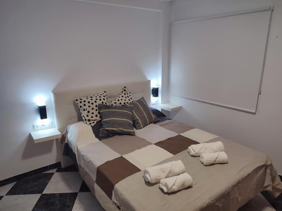 Apartamento En Playa Carvajal فوينخيرولا المظهر الخارجي الصورة